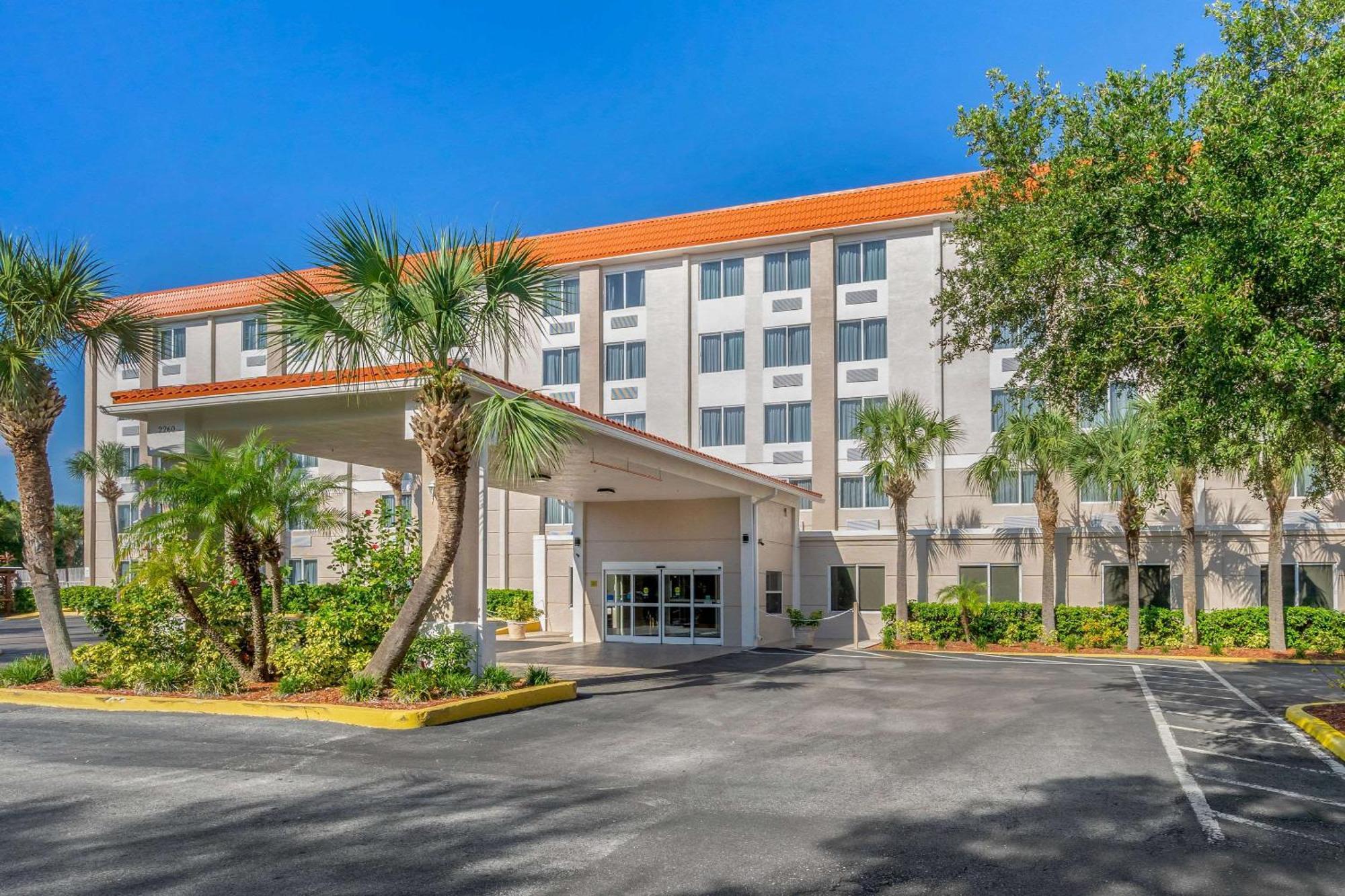 Comfort Inn St Petersburg North Екстериор снимка